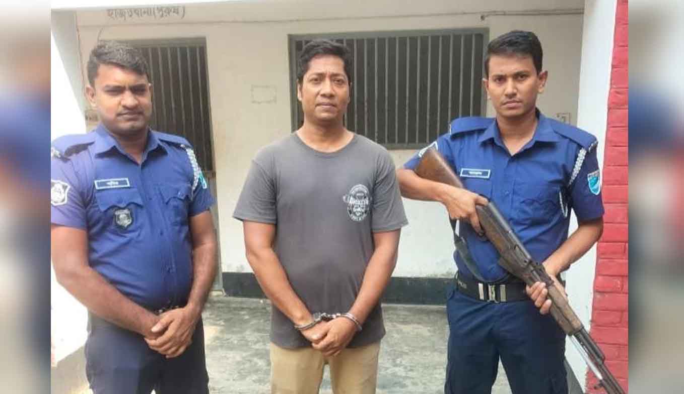 দোহারে সেনা সদস্যের হাতে হামলাকারী গ্রেপ্তার